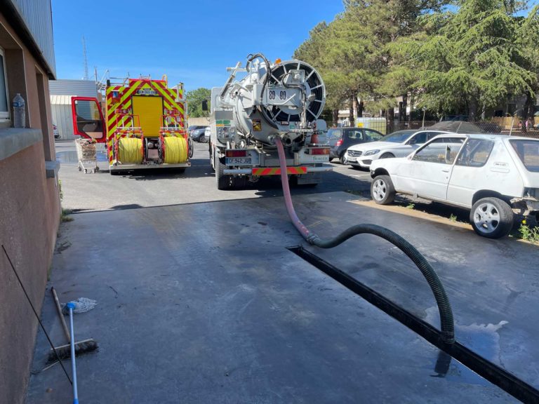 Curage d'une aire de lavage à Agde par Eautretien