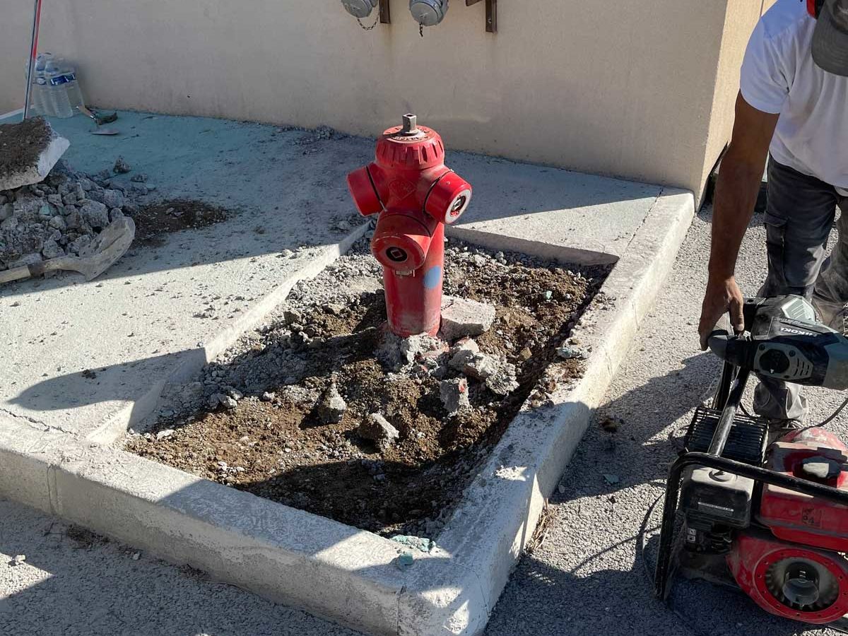 Remplacement d’une borne incendie pour un centre commercial à Pérols
